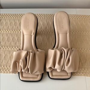 Circus by Sam Edelman Cream Sandals with Ruched Design